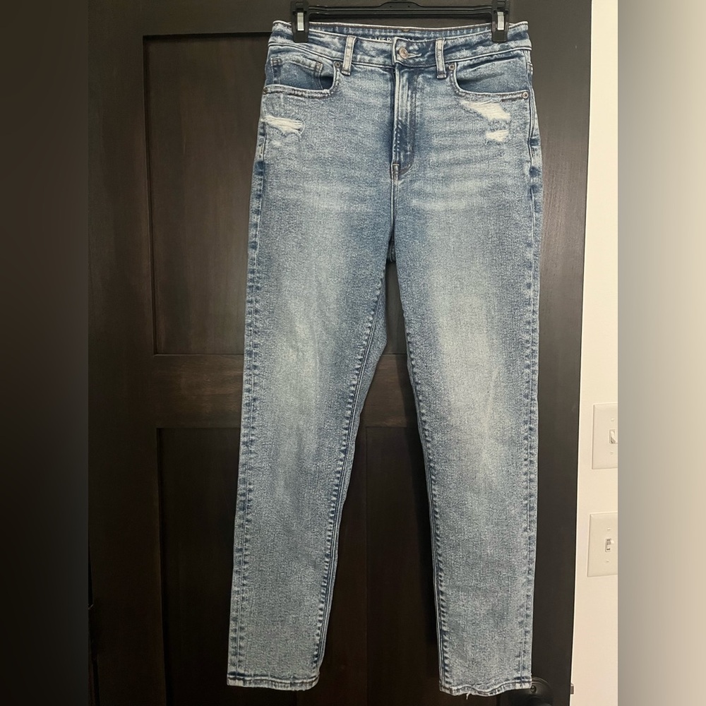 American Eagle Outfitters Light Blue Straight Leg Jeans